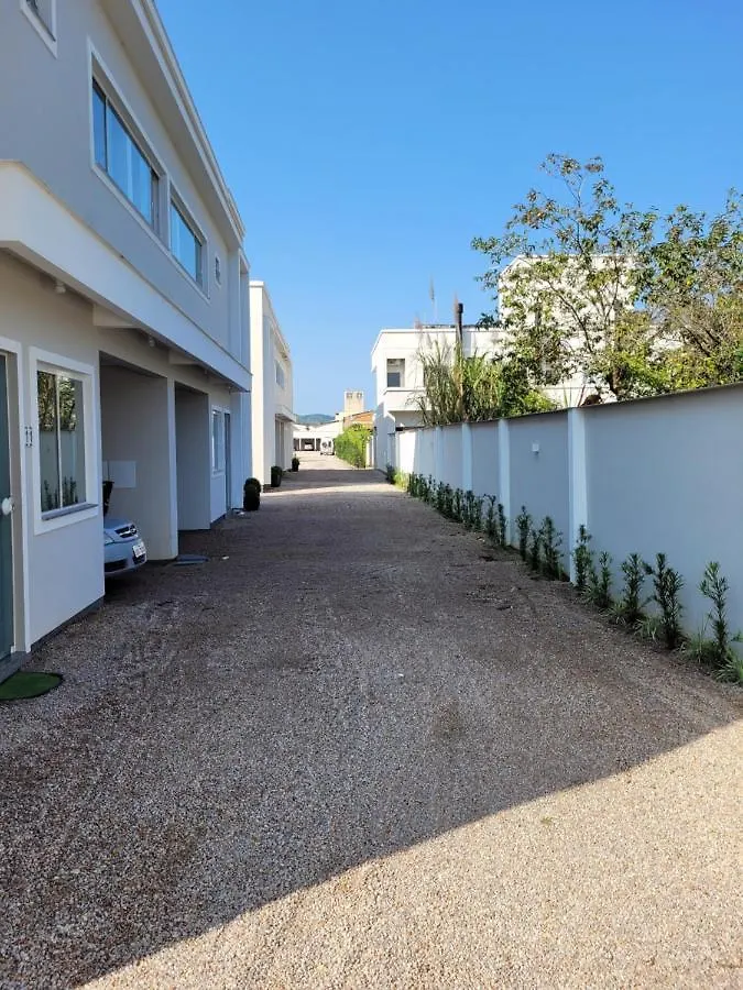 Apartamento Aconchegante Em Tijucas Kit 11 0*,  브라질